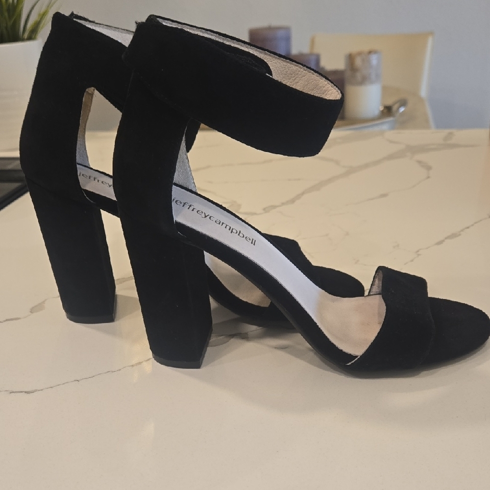 Jeffrey Campbell Black Heels - Picture 3 of 4